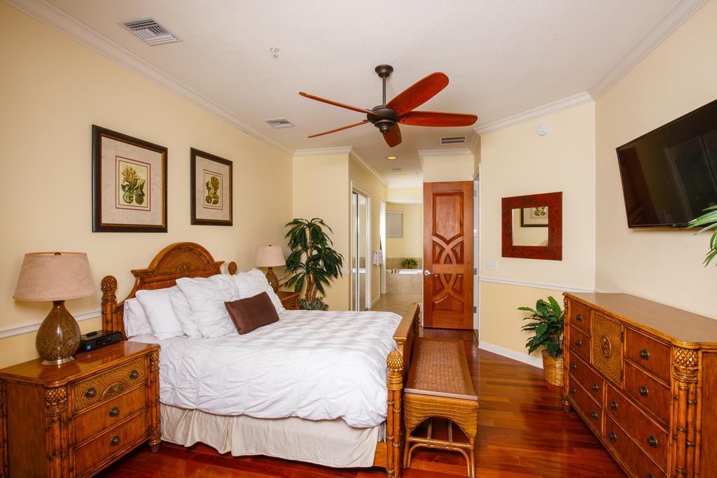 Key West Harbour Oceanfront Suites الغرفة الصورة