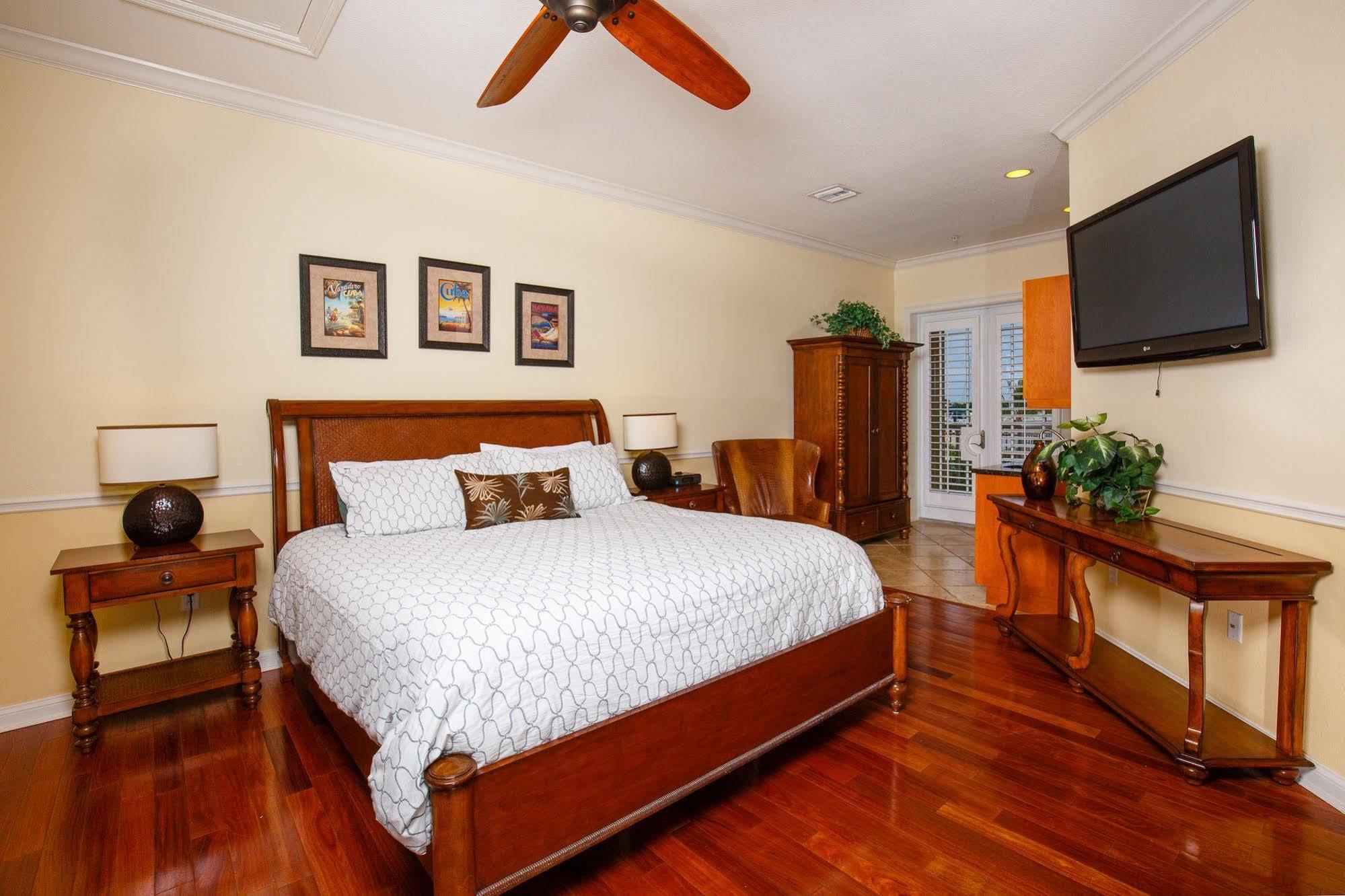 Key West Harbour Oceanfront Suites المظهر الخارجي الصورة
